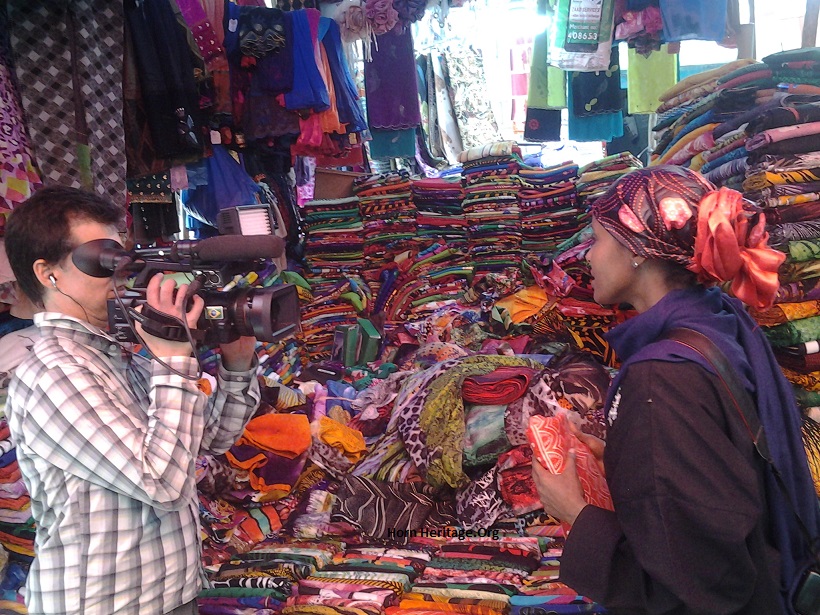 Sada Mire presenting the textile culture and traditional tailor culture in Bacadlaha market of Hargeisa in the documentary 'Sada and Somaliland' by Luis Nachbin